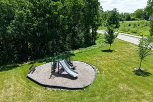 524 Wild Oak Rd, Hartland, WI 53029 - Photo 45