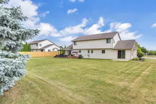 4620 Fox Grove Rd, Sheboygan, WI 53081 - Photo 7