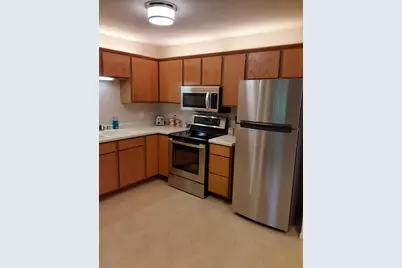 3620 E Barbara Ct #8, Oak Creek, WI 53154 - Photo 11
