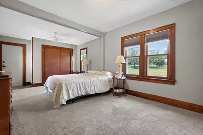2029 W Donges Bay Rd #2031, Mequon, WI 53092 - Photo 15