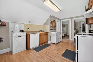 2029 W Donges Bay Rd, Mequon, WI 53092 - Photo 21