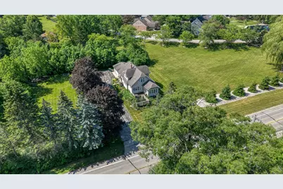 2029 W Donges Bay Rd #2031, Mequon, WI 53092 - Photo 43