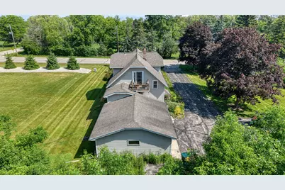 2029 W Donges Bay Rd #2031, Mequon, WI 53092 - Photo 47