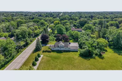 2029 W Donges Bay Rd #2031, Mequon, WI 53092 - Photo 51