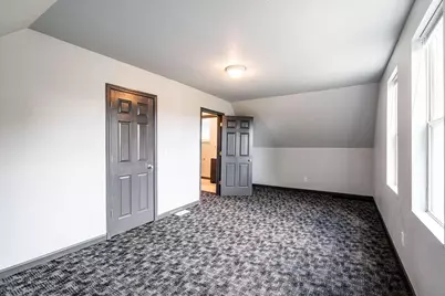 547 N 25th St, Milwaukee, WI 53233 - Photo 13