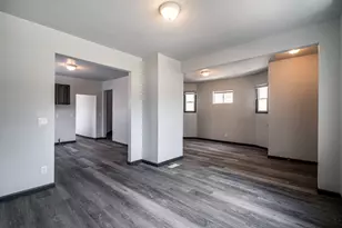 547 N 25th St, Milwaukee, WI 53233 - Photo 11