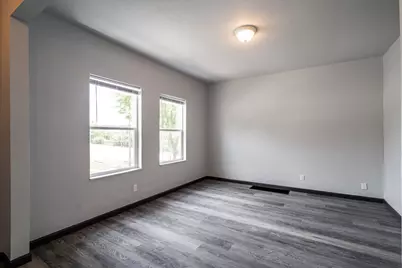 547 N 25th St, Milwaukee, WI 53233 - Photo 3