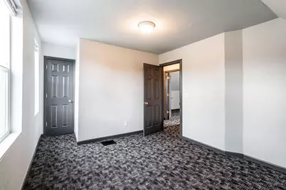 547 N 25th St, Milwaukee, WI 53233 - Photo 17