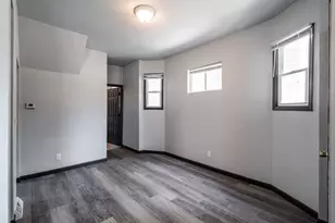 547 N 25th St, Milwaukee, WI 53233 - Photo 9