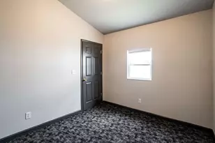 547 N 25th St, Milwaukee, WI 53233 - Photo 19