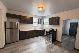 547 N 25th St, Milwaukee, WI 53233 - Photo 7