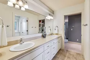 1260 4 Winds Wy, Hartland, WI 53029 - Photo 55