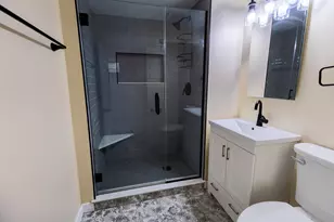 1408 W Manitoba St, Milwaukee, WI 53215 - Photo 17