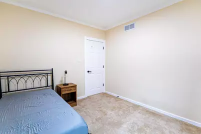 1408 W Manitoba St, Milwaukee, WI 53215 - Photo 9