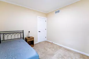 1408 W Manitoba St, Milwaukee, WI 53215 - Photo 9