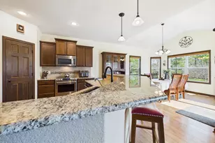 W272N387 Hilltop Dr, Pewaukee, WI 53188 - Photo 27
