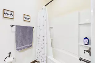 W272N387 Hilltop Dr, Pewaukee, WI 53188 - Photo 67