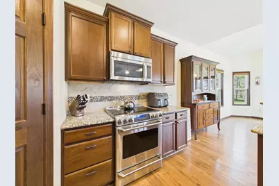 W272N387  Hilltop Dr, Pewaukee, WI 53188 - Photo 39