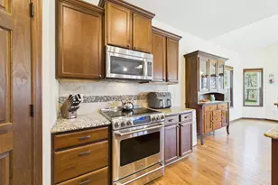 W272N387 Hilltop Dr, Pewaukee, WI 53188 - Photo 39