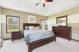 W272N387 Hilltop Dr, Pewaukee, WI 53188 - Photo 55