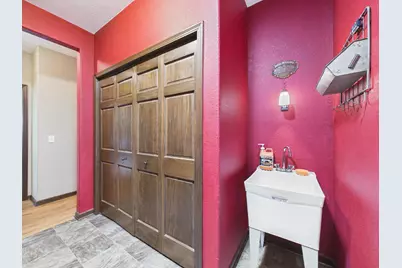 W272N387  Hilltop Dr, Pewaukee, WI 53188 - Photo 61