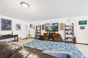 W272N387 Hilltop Dr, Pewaukee, WI 53188 - Photo 85