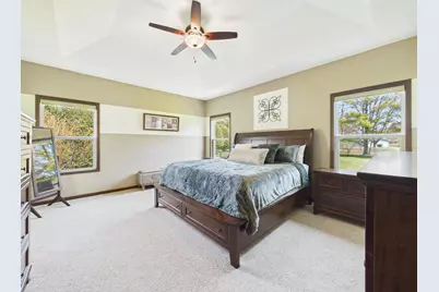 W272N387  Hilltop Dr, Pewaukee, WI 53188 - Photo 45