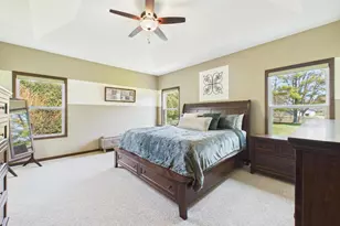 W272N387 Hilltop Dr, Pewaukee, WI 53188 - Photo 45