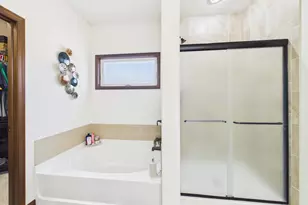 W272N387 Hilltop Dr, Pewaukee, WI 53188 - Photo 51