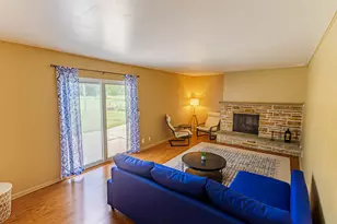3710 S Massachusetts Ave, Milwaukee, WI 53220 - Photo 5