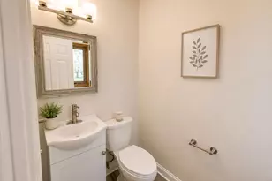 3710 S Massachusetts Ave, Milwaukee, WI 53220 - Photo 29