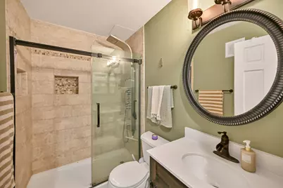 2025 E Greenwich Ave #110, Milwaukee, WI 53211 - Photo 19