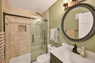 2025 E Greenwich Ave, Milwaukee, WI 53211 - Photo 19
