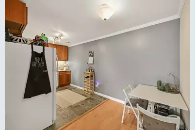 2025 E Greenwich Ave #110, Milwaukee, WI 53211 - Photo 17