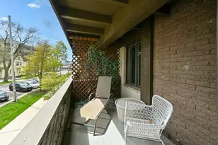 2025 E Greenwich Ave, Milwaukee, WI 53211 - Photo 9