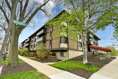 2025 E Greenwich Ave #110, Milwaukee, WI 53211 - Photo 39