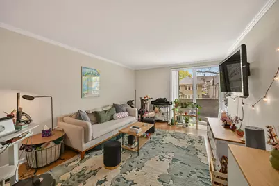 2025 E Greenwich Ave #110, Milwaukee, WI 53211 - Photo 7