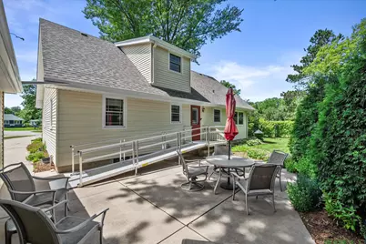 1077  Christopher Ct, Oconomowoc, WI 53066 - Photo 31