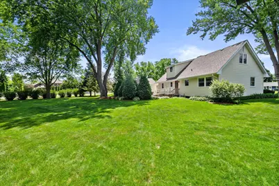 1077  Christopher Ct, Oconomowoc, WI 53066 - Photo 35