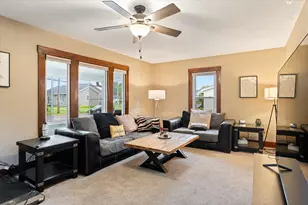 425 Garland St, West Salem, WI 54669 - Photo 7