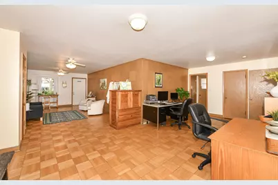 9740 W Center St, Milwaukee, WI 53222 - Photo 11