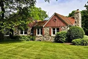 19605 Davidson Rd, Brookfield, WI 53045 - Photo 9