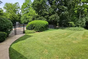 19605 Davidson Rd, Brookfield, WI 53045 - Photo 15