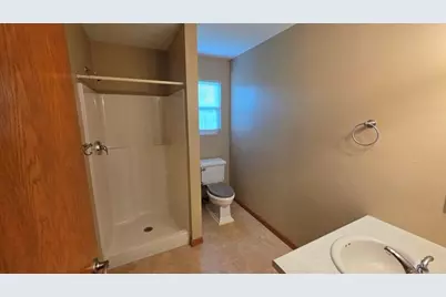 4725  Fox Grove Rd, Sheboygan, WI 53081 - Photo 11