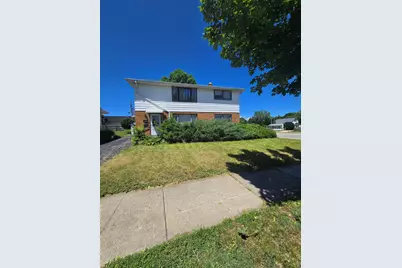 3971 N 98th St #3973, Milwaukee, WI 53222 - Photo 3