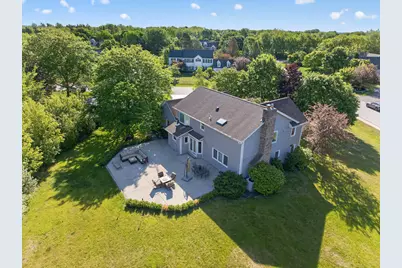 12623 N Meadow Cir, Mequon, WI 53092 - Photo 29