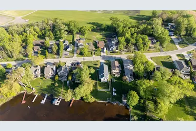 7427  Wind Lake Rd, Racine, WI 53185 - Photo 5