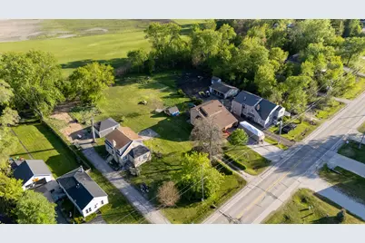 7427  Wind Lake Rd, Racine, WI 53185 - Photo 9