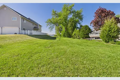 7427  Wind Lake Rd, Racine, WI 53185 - Photo 23