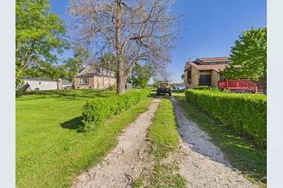7427  Wind Lake Rd, Racine, WI 53185 - Photo 31